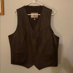 Men’s leather vest